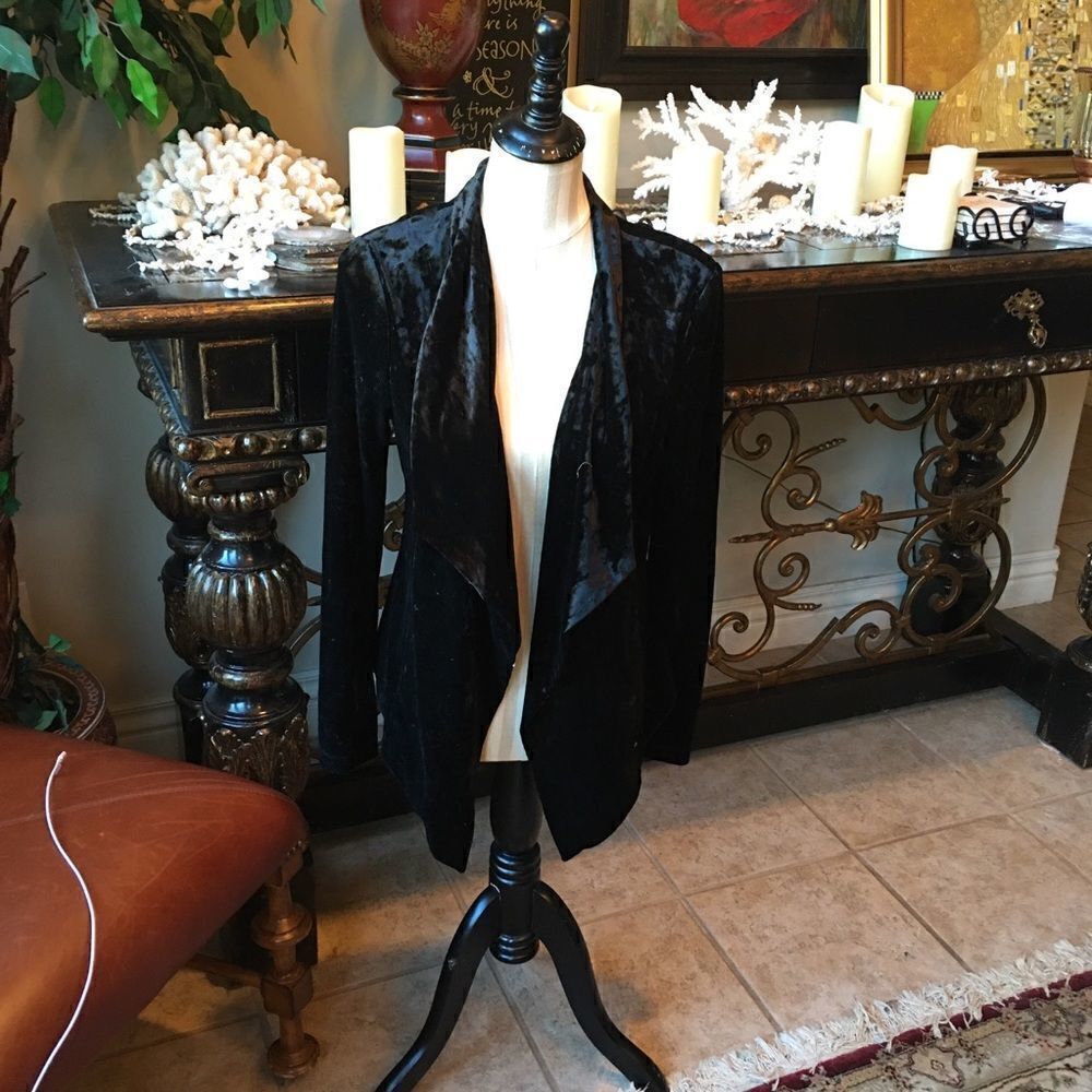 14 Luxurious Blazer BCBG - A perfect accompaniment - Picture 2 of 8
